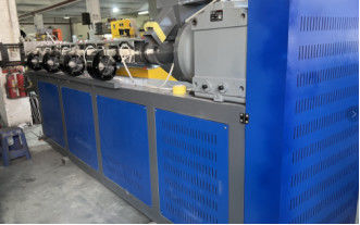 Línea de producción de correa de PP de tornillo único de 90 mm con doble salida con sistema de memoria PLC