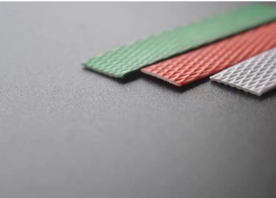 Máquina de fabricación de correas de PP con tornillo de correas ajustable de 90*100 mm para la fabricación de correas de plástico