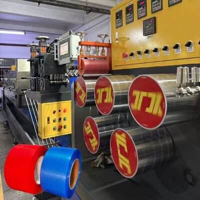 380V 50HZ PP de cinta de fijación de la máquina de fabricación de tornillo doble 100kg/H para el 100% de material reciclado