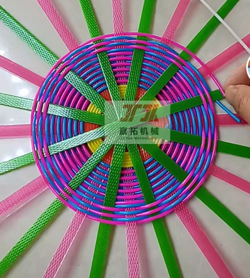 Máquina de fabricación de ratán multicolor de PP PE 5-19 mm Máquina de extrusión de ratán artificial
